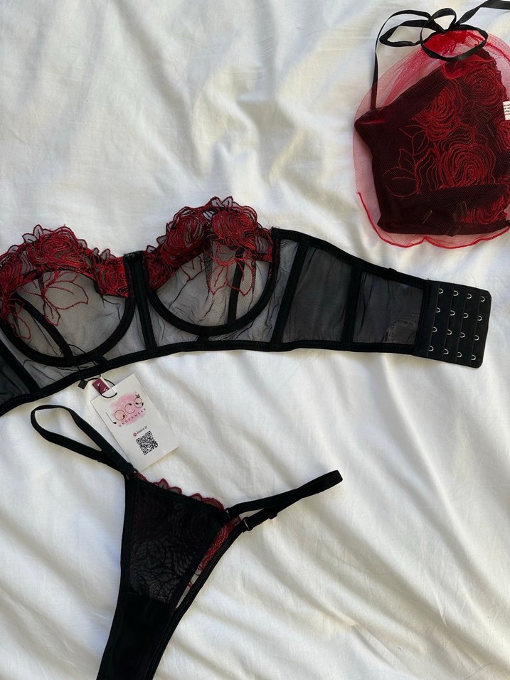 Kırmızı Nakışlı Gotik Mini Sütyen - Görsel 2