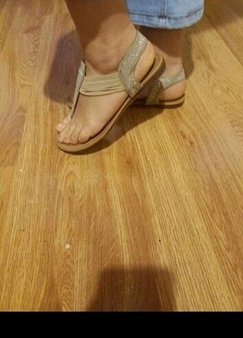 Diğer Bej sandalet