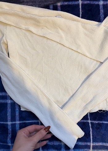 l Beden bershka crop