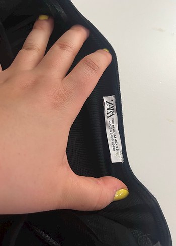 Zara Siyah Straplez Crop Top - Görsel 3