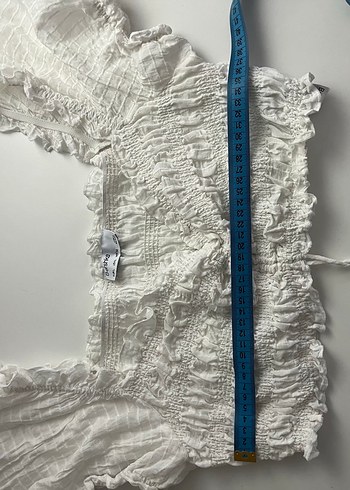 Bershka Fırfırlı Beyaz Crop Bluz - Görsel 4