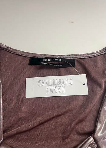 Urban Outfitters Parlak Bluz - Görsel 4