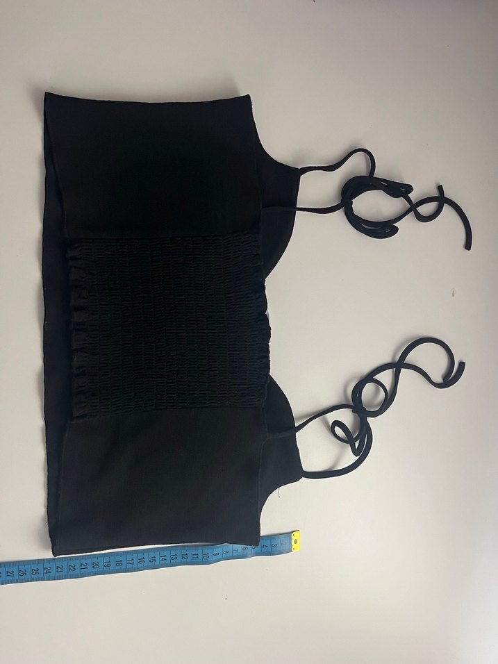 Beyyoğlu Siyah Askılı Crop Top - Görsel 3