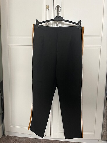 Zara Zara Sarı Şeritli Pantalon
