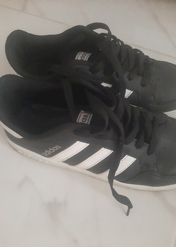 38 Beden Kadın Siyah Adidas Spor Ayakkabı