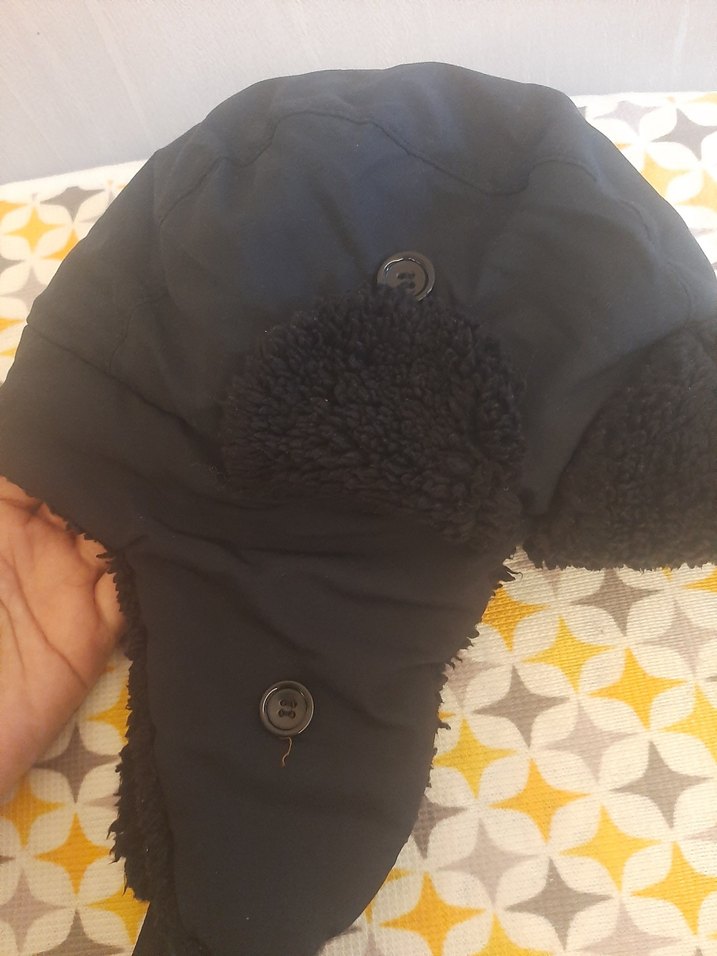 Düğmeli Siyah Erkek Çocuk Kulaklıklı Şapka - Görsel 5