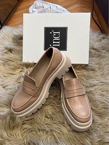 İnci Bej Renkli Loafer