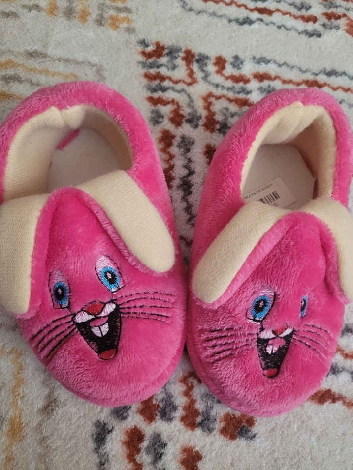 Kızlar için Nakışlı Pembe Sıcak Ev Terliği - Görsel 4