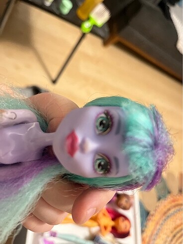  Beden Monster high biri hasarı belirttim