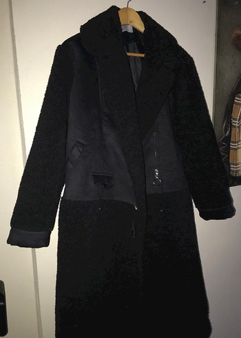 Siyah Uzun Kürklü Kadın Kaban - Görsel 5