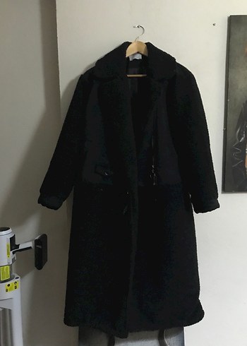 Siyah Uzun Kürklü Kadın Kaban - Görsel 7