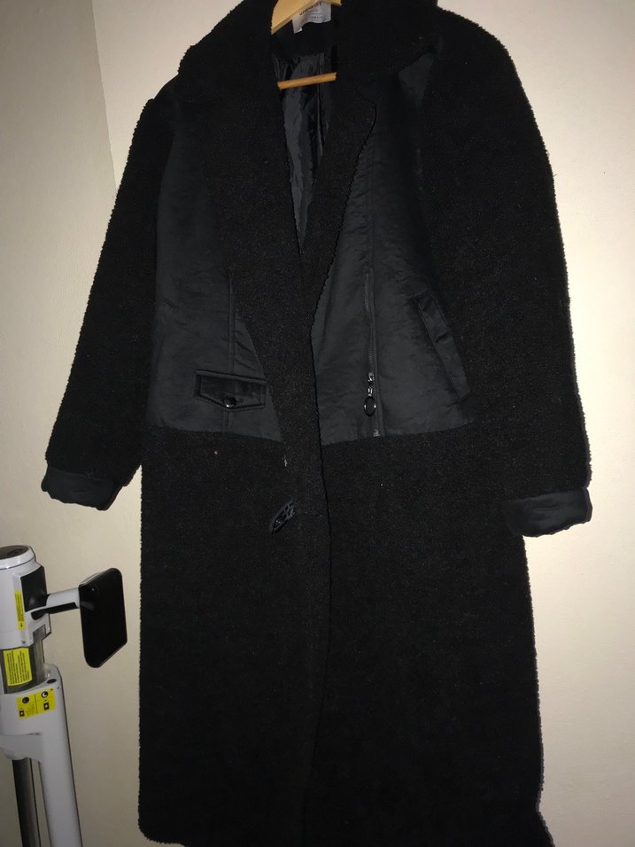 Siyah Uzun Kürklü Kadın Kaban - Görsel 2