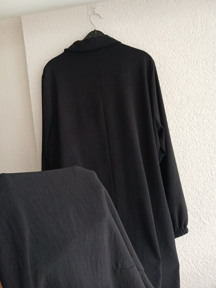 Uzun Siyah aerobin ferace Yüksek Yaka, Salaş Kesim - Görsel 3