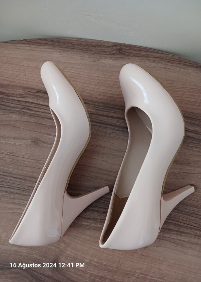 Ayakkabı bir kere girdi düğünde - Görsel 3