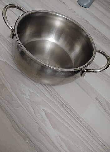 Çelik tencere kapağı yok kırıldı - Görsel 2