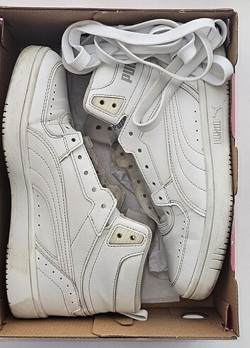 39 Beden beyaz Renk Puma spor ayakkabi