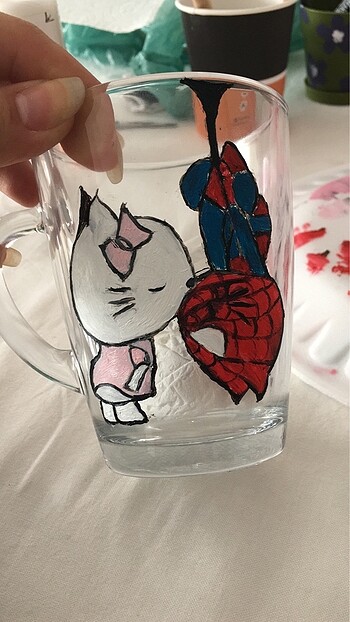 Paşabahçe El boyama cam kupa hello kittiy spiderman