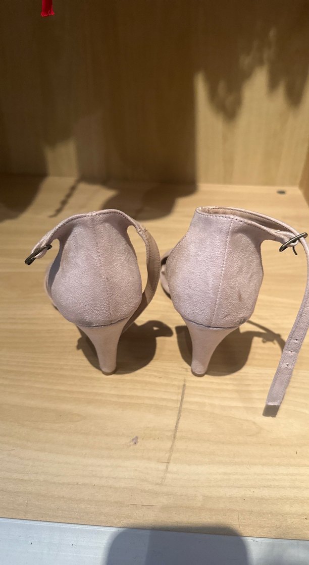 Bej Süet Stiletto Topuklu Kadın Ayakkabı - Görsel 2