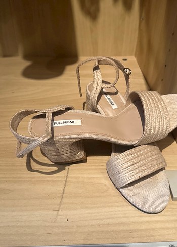 Bej Kadın Dolgu Topuklu Sandalet - Görsel 2