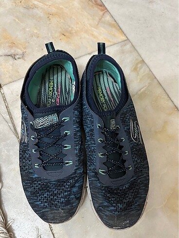 Skechers spor ayakkabı