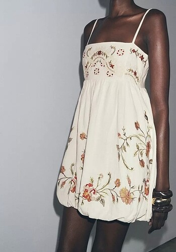 Zara Zw collection çiçek nakışlı kısa elbise