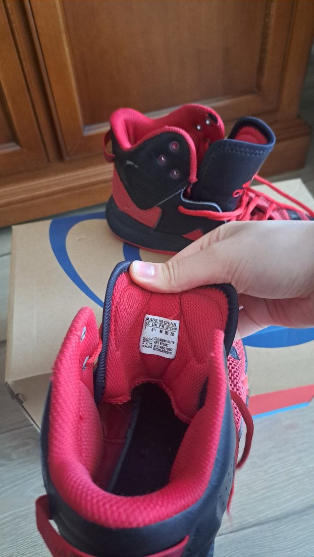 Adidas Kırmızı Baskketbol Ayakkabısı - Görsel 4