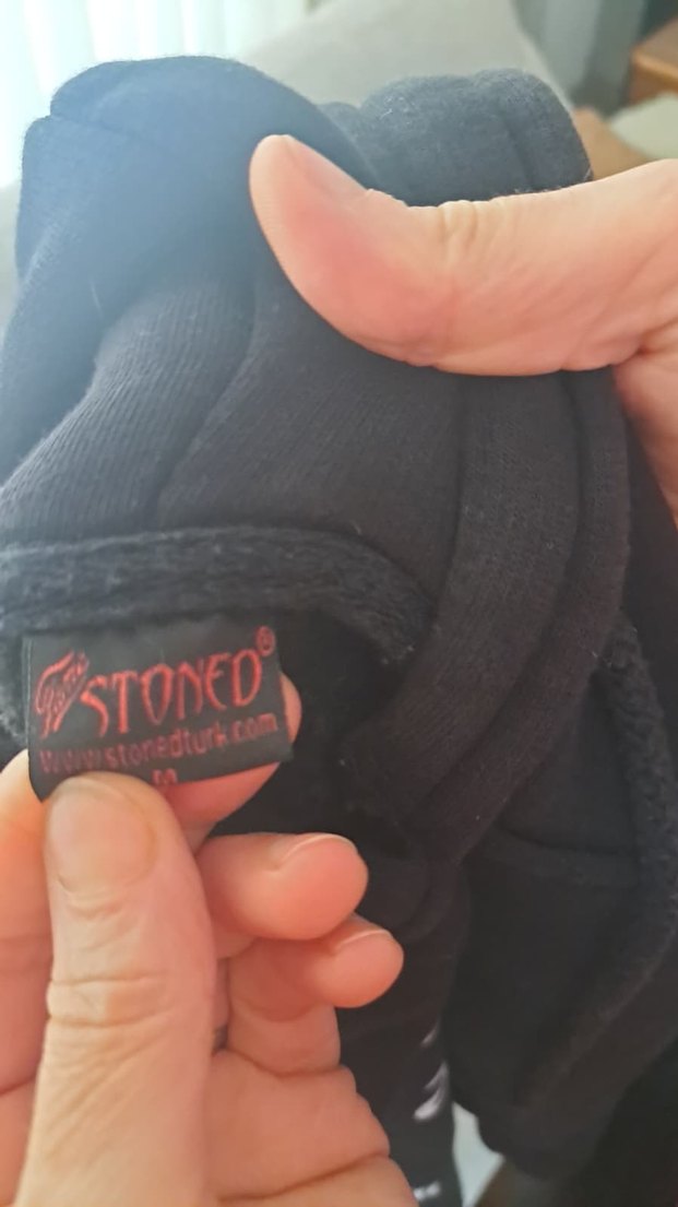 Stranger Things Baskılı Siyah Kapüşonlu Sweatshirt - Görsel 2