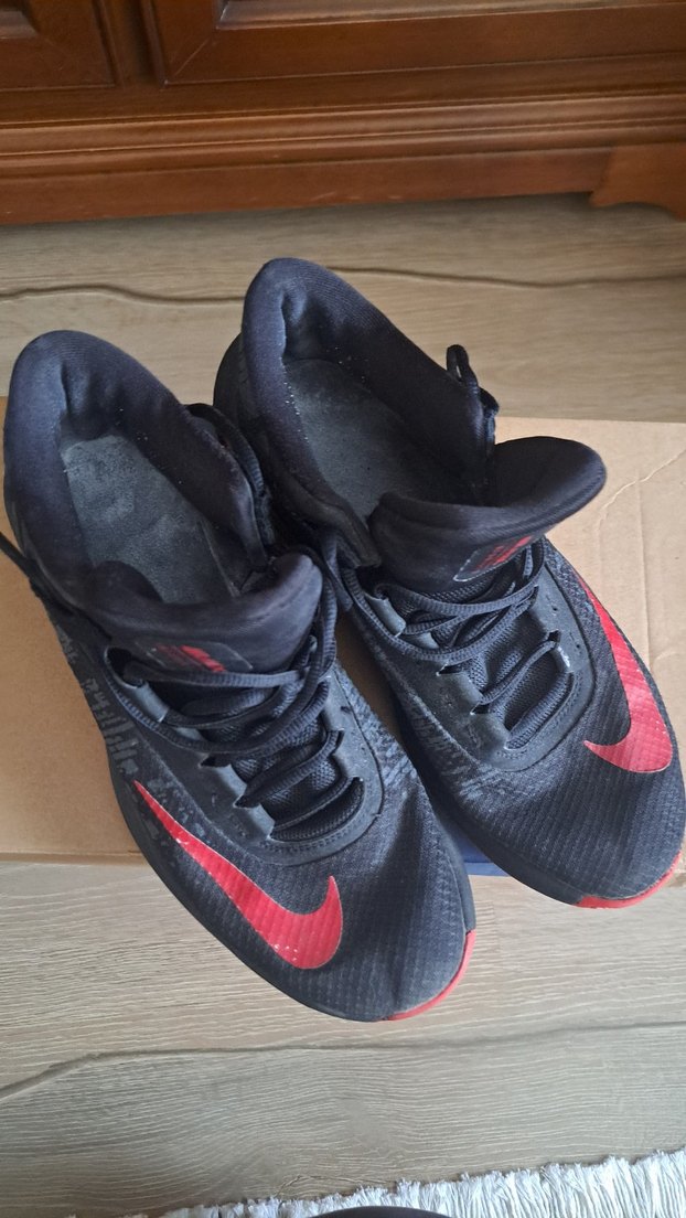 Nike Air Max Siyah Kırmızı Basketbol Ayakkabısı - Görsel 2