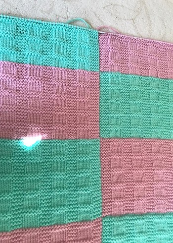 Pastel Kareli Örgü Çocuk Battaniyesi - Görsel 2