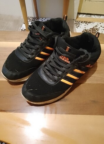 37 Beden Adidas spor ayakkabı orjinal bayan 