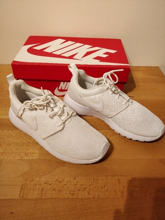 Nike Roshe One - Kadin