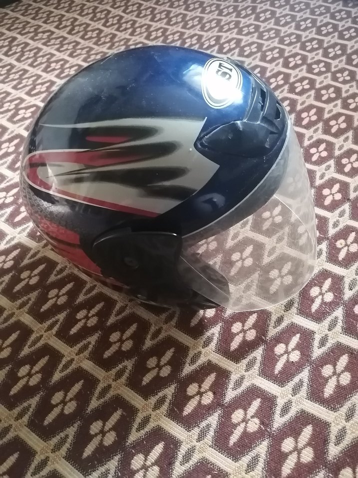 Mavi Baskılı BST Motosiklet Kaskı - Görsel 2