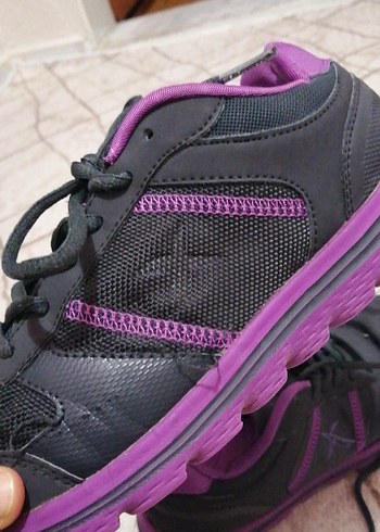 Mor Siyah Bağcıklı Spor Kadın Spor Ayakkabısı - Görsel 4