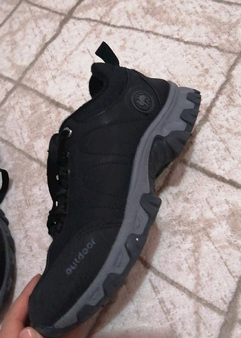 Siyah bot - Görsel 2