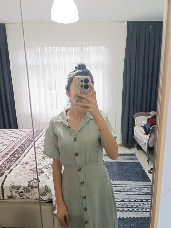 Düğmeli V Yaka Keten Midi Elbise - Görsel 3