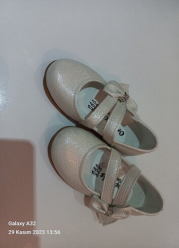 22 Beden beyaz Renk Kız bebek ayakkabı 