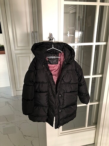 zara mont