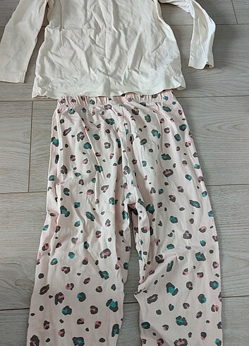 LC Waikiki LCW 3/4 yaş pijama takımı