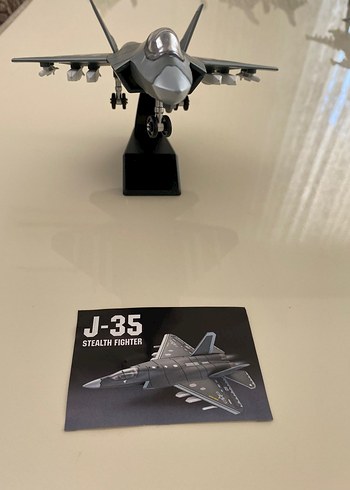 Beden J-35 Gri Stealth Savaş Uçağı Model Kiti