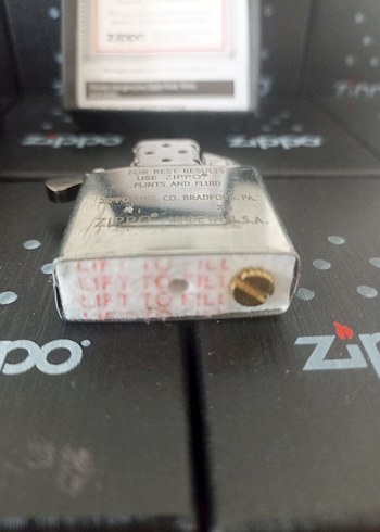 Made in USA Altın Renkli Zippo Çakmak - Görsel 7