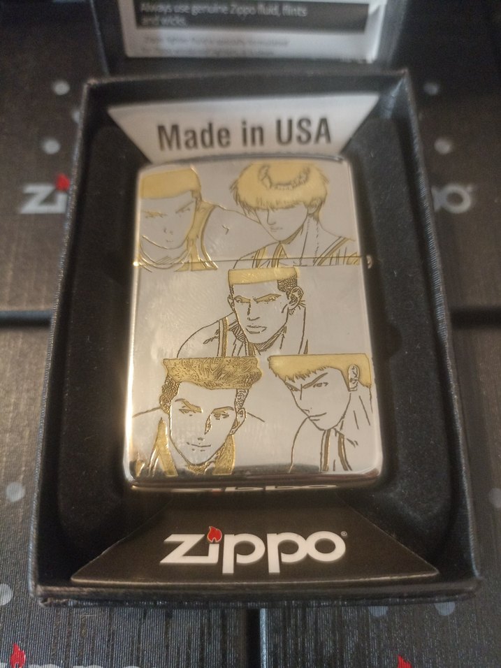 Made in USA Altın Renkli Zippo Çakmak - Görsel 2