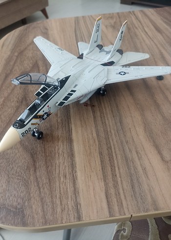 f14 savaş uçağı