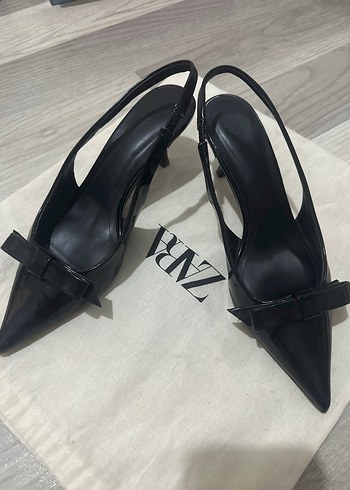 36 Beden Siyah Tokalı Stiletto Topuklu Kadın Ayakkabı