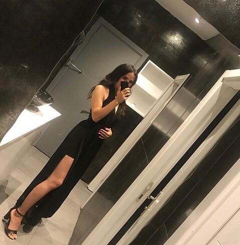 Şortlu siyah elbise