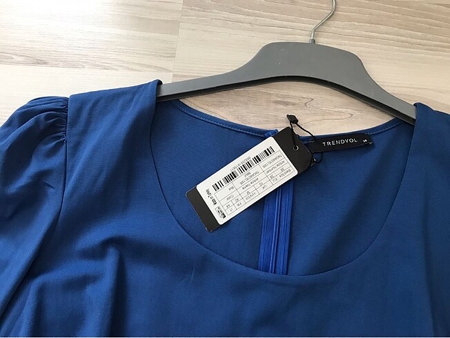 Mavi Elbise - Görsel 2