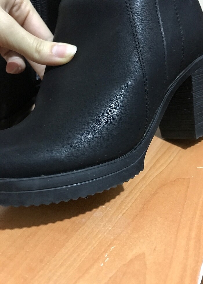 Topuklu Bot - Görsel 3