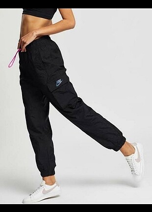 Nike kargo pantolon