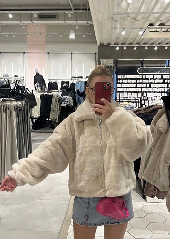 Stradivarius Bej Kadın Kürk Detaylı Midi Ceket