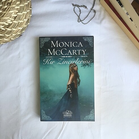 Kır Zincirlerini Monica McCarty