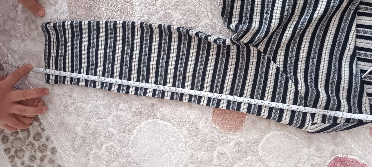 Gri Çizgili V Yaka Midi Elbise - Görsel 2